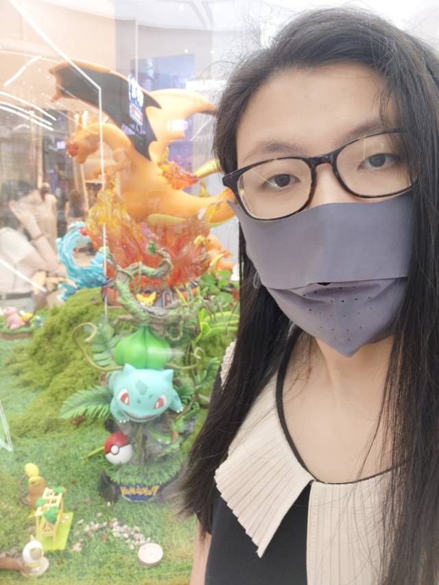 李巍炜个人生活照1