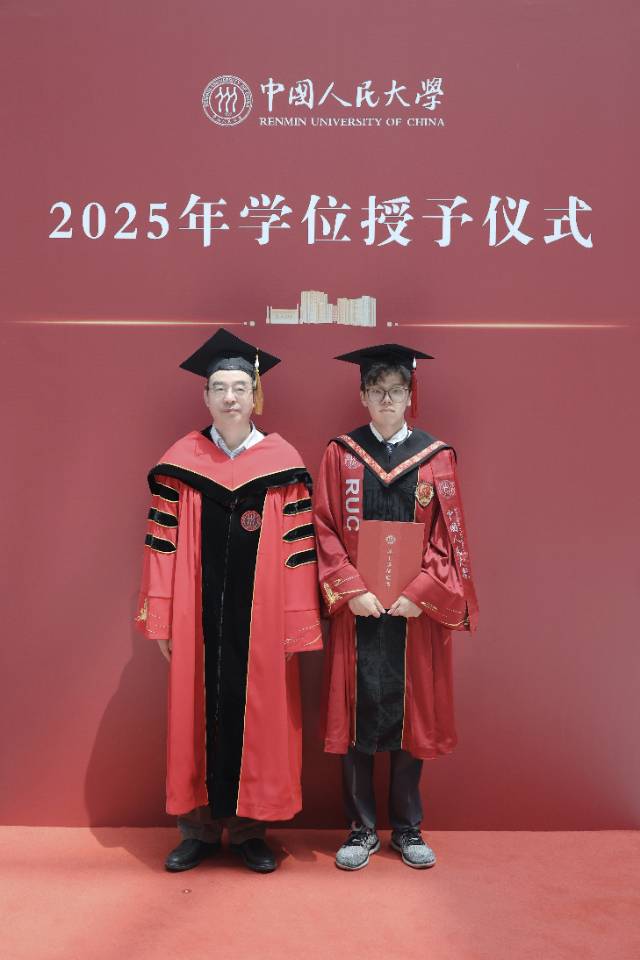李晨霖个人生活照4