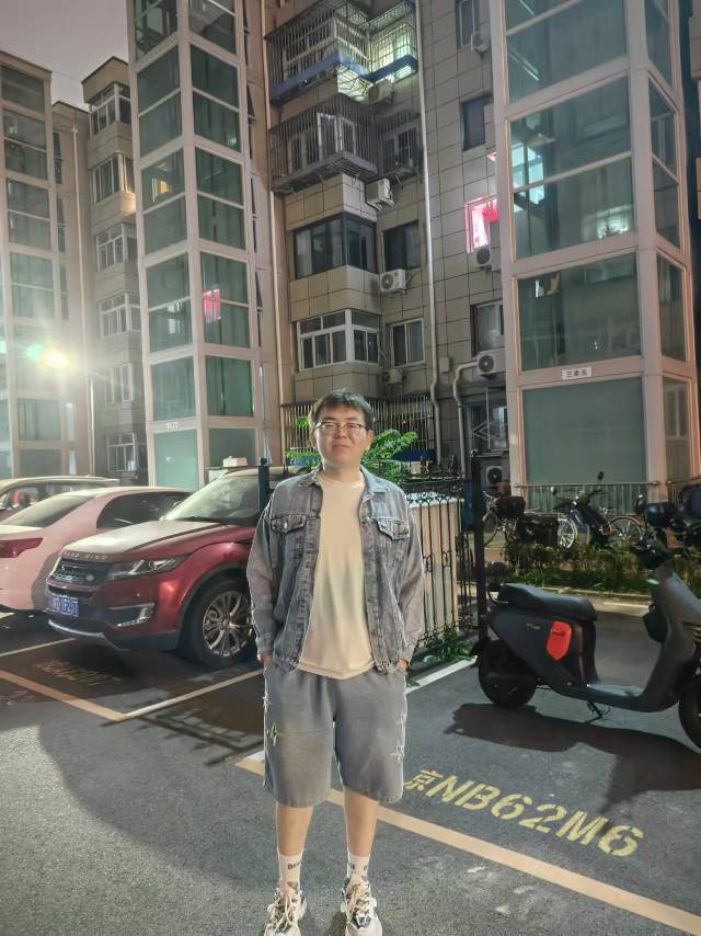 木合塔尔个人生活照1