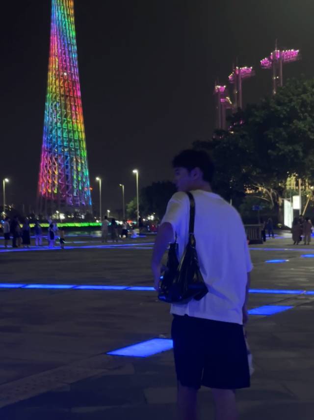 吴浩冉个人生活照2