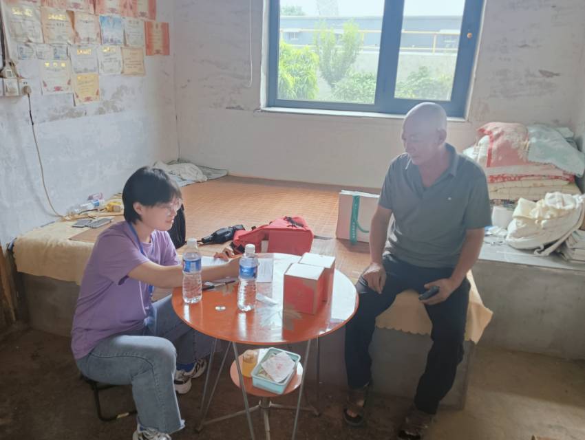 任贺个人生活照1