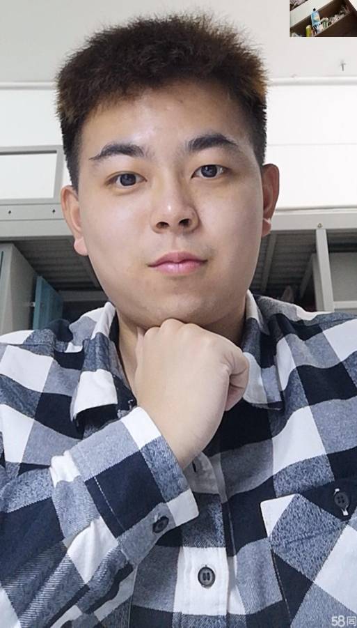 李炳会个人生活照1