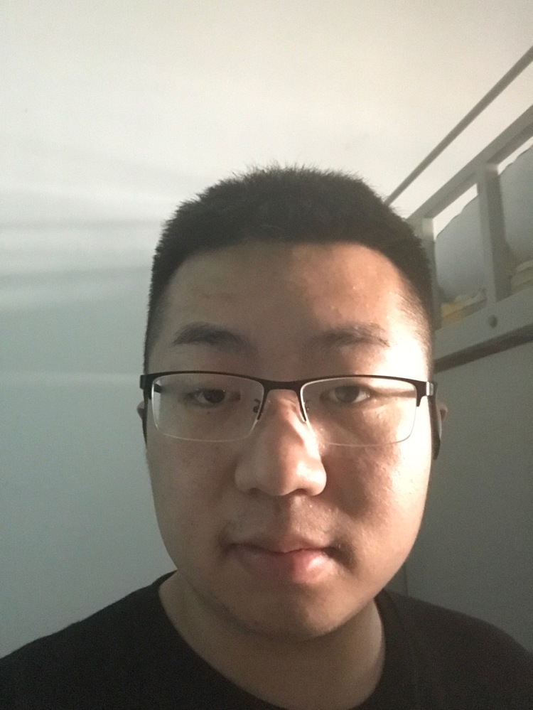 吴桐个人生活照1