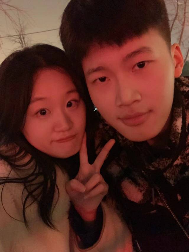 李建航个人生活照1