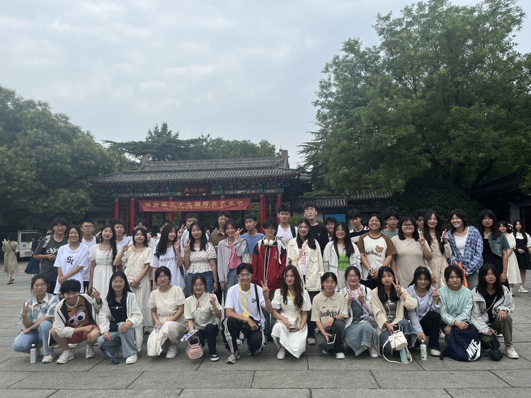赵个人生活照1