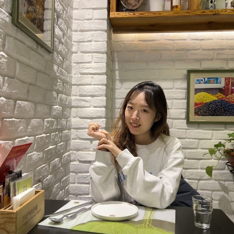 李嫱个人生活照1