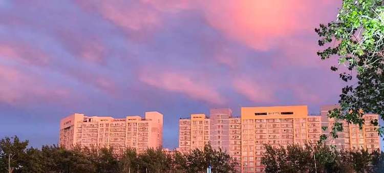 一苒老师个人生活照1