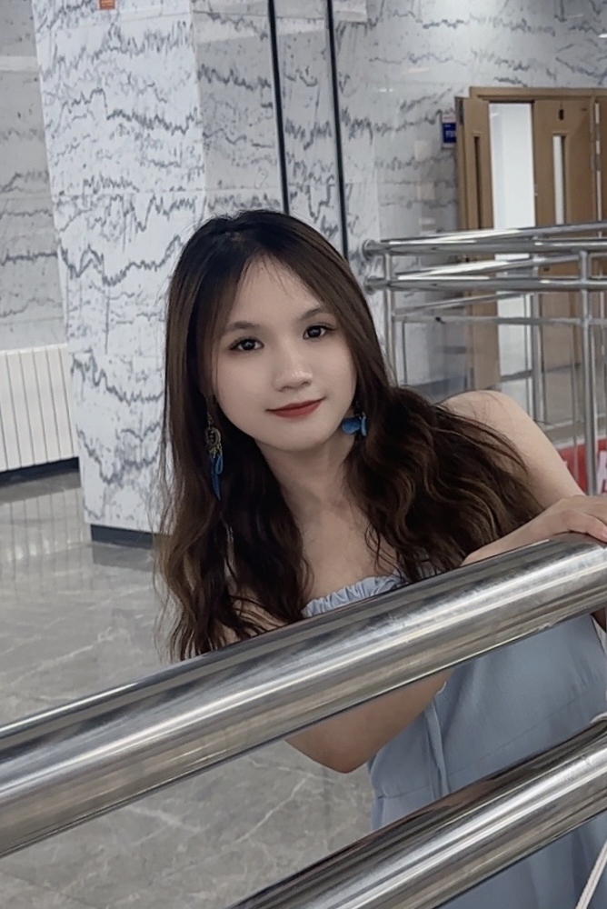 韦彩萧个人生活照1