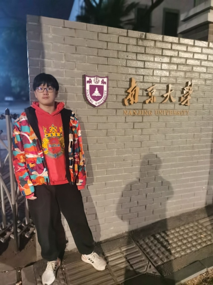 崔同学个人生活照1