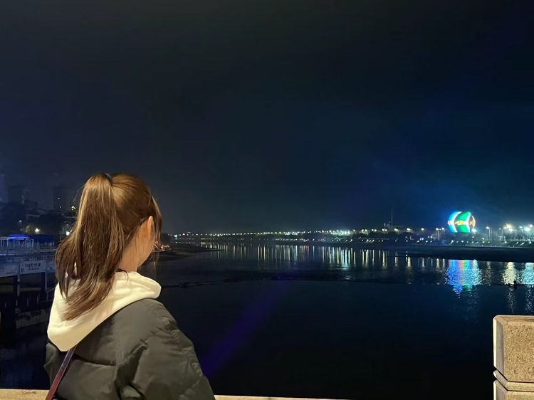 张瑞个人生活照1