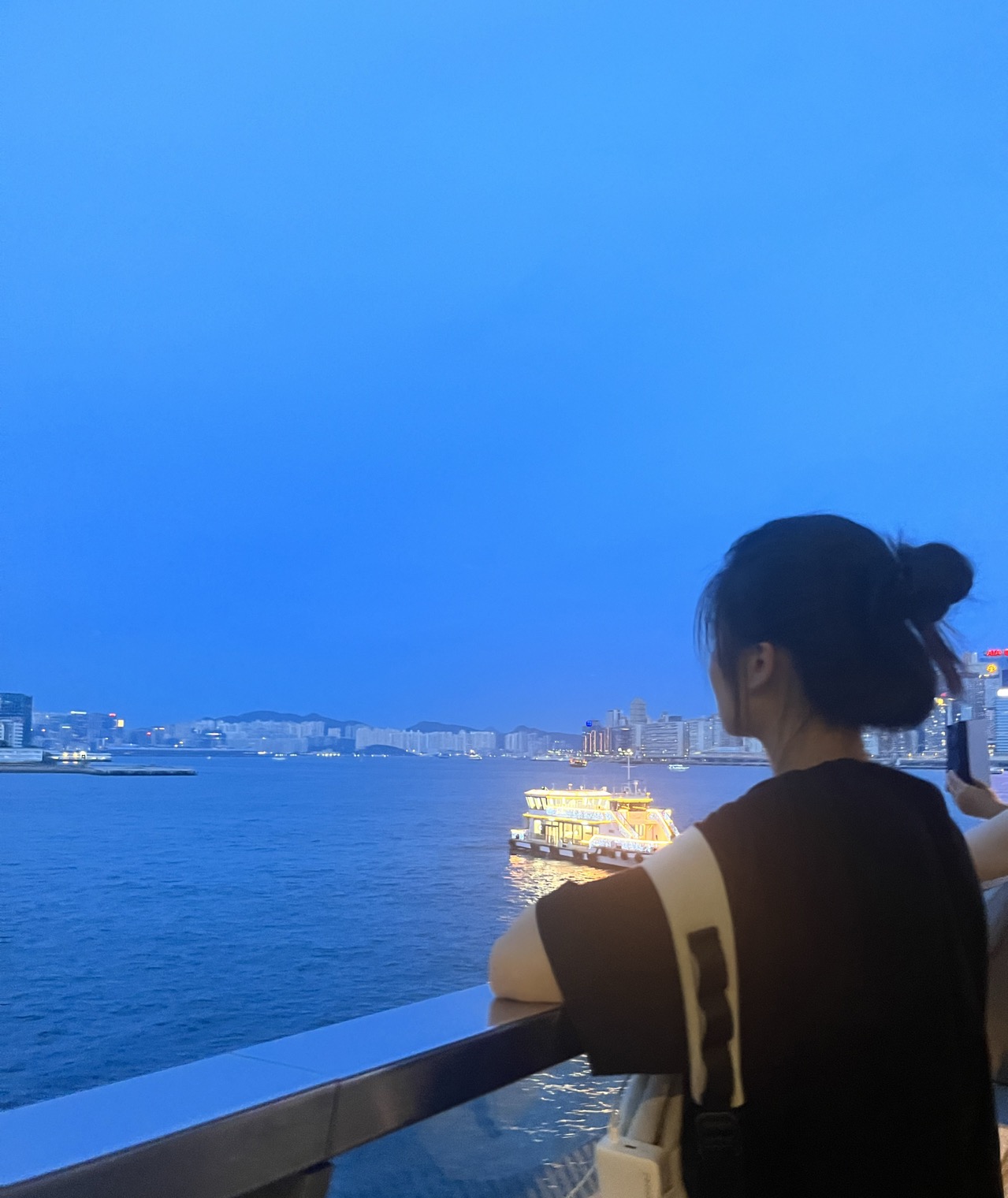 韦个人生活照1