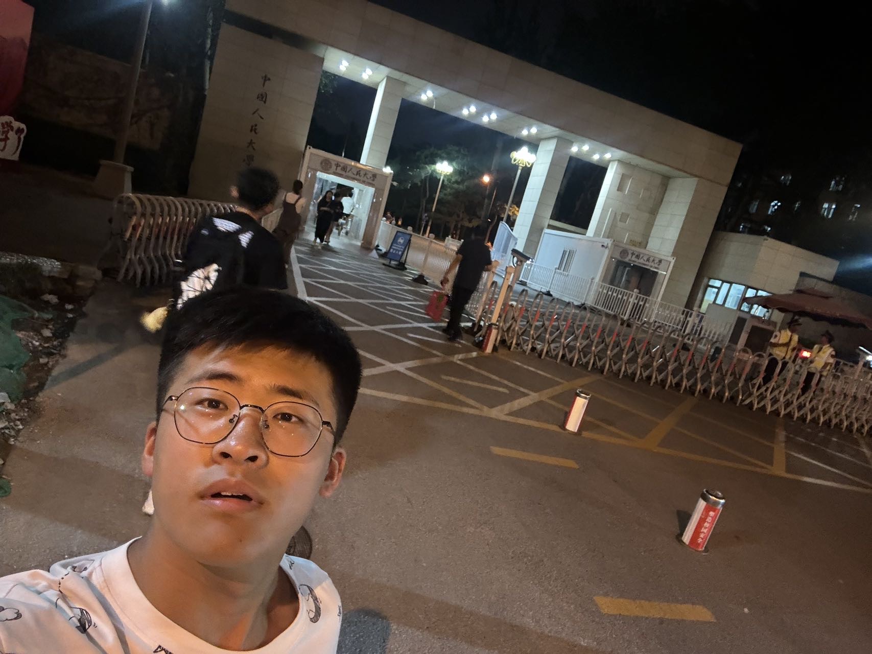 袁鹏杰个人生活照2