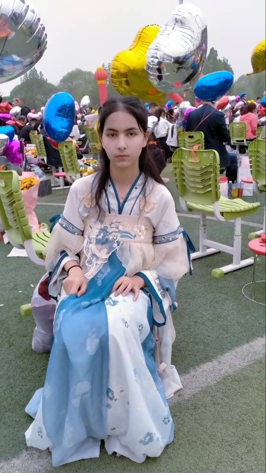 阿依喀麦尔·如孜个人生活照4
