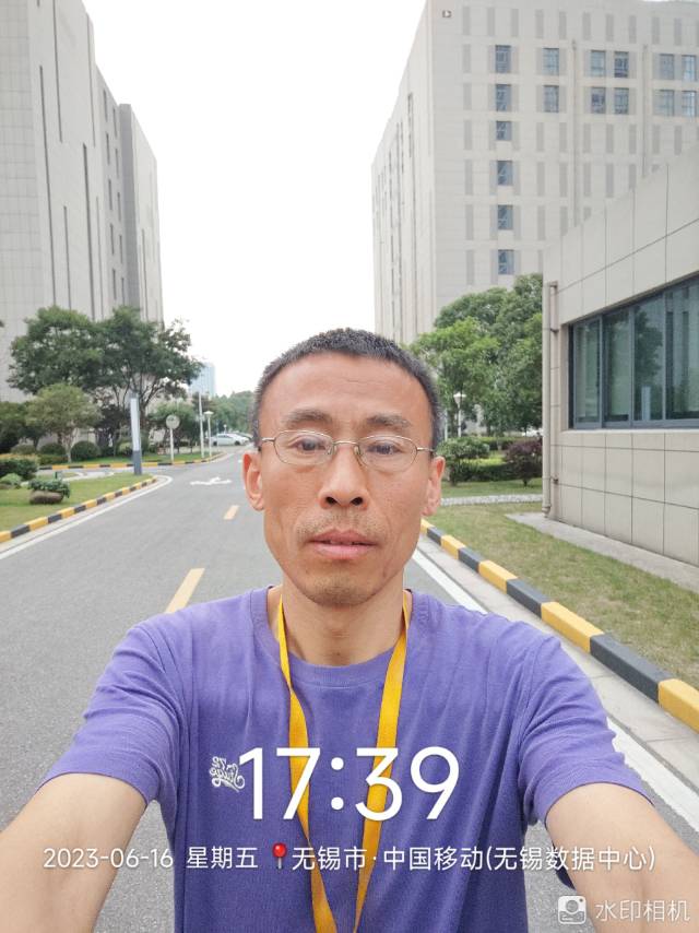湛刚个人生活照1