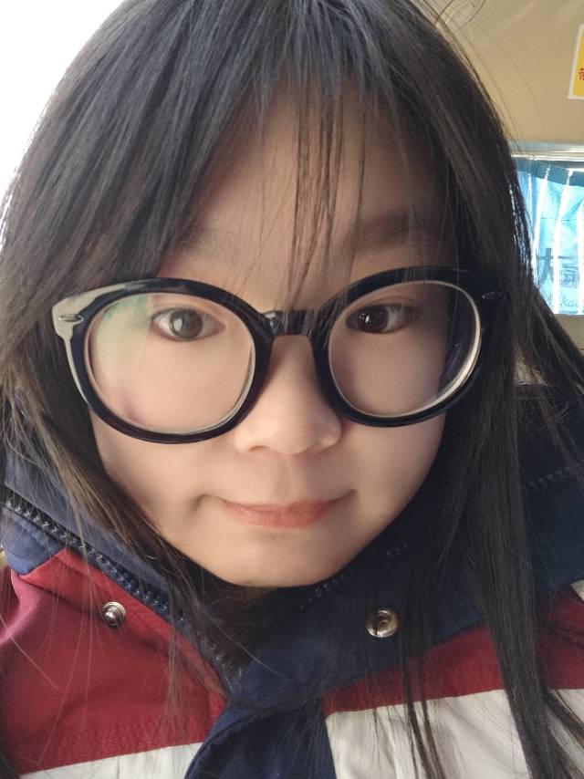 王婉彤个人生活照2