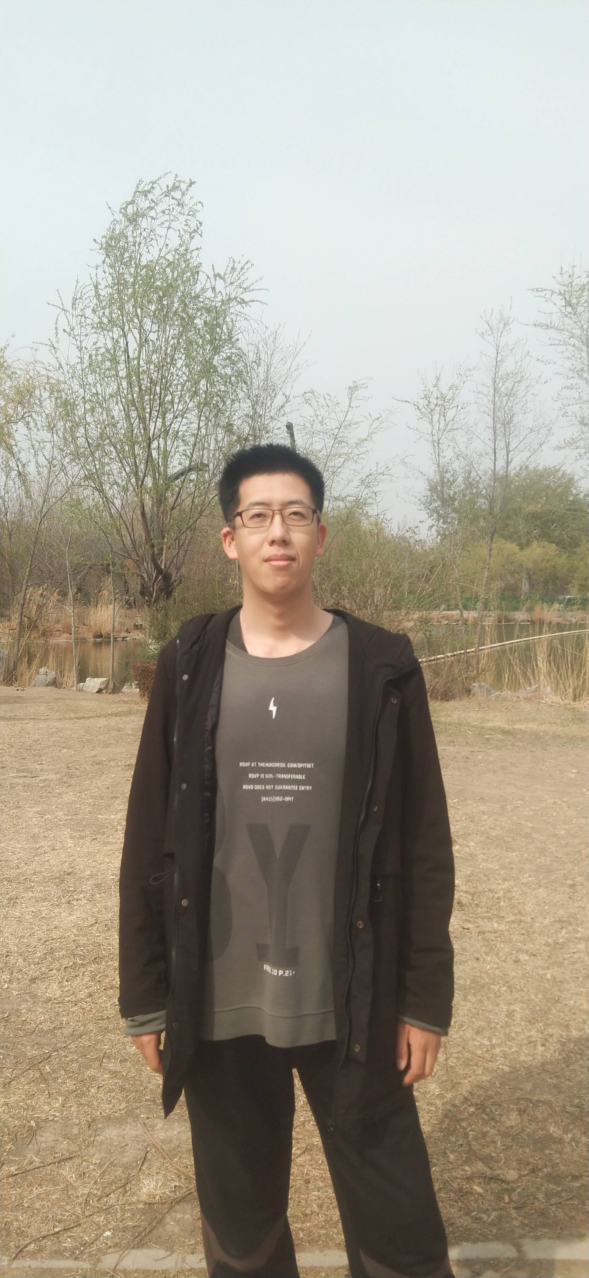 张锐志个人生活照2