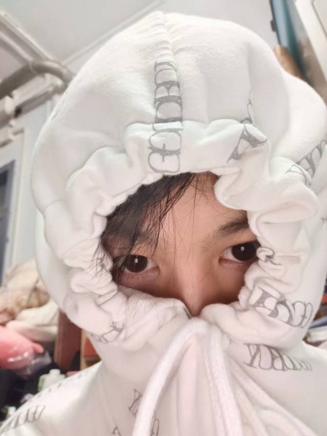 曹雨个人生活照1