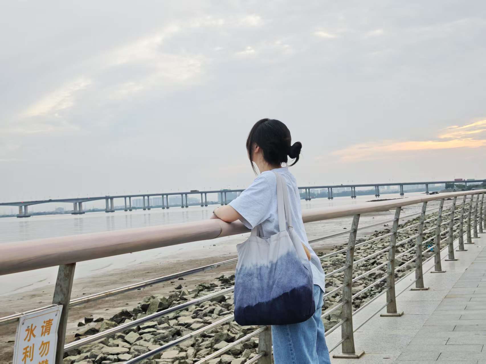 洪老师个人生活照1