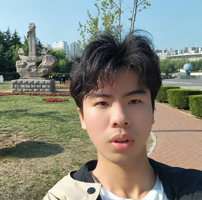 周梦杰个人生活照2