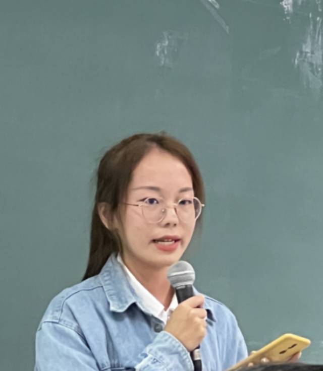 李婧瑜个人生活照3