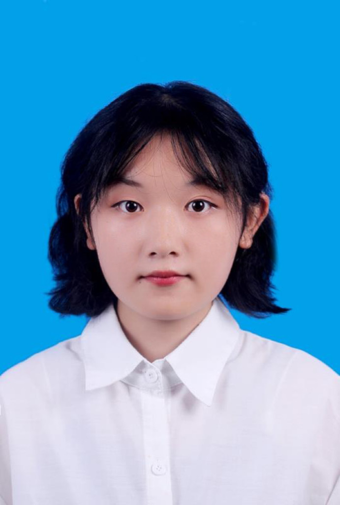 杨诗宇个人生活照1