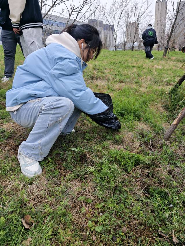 周老师个人生活照1