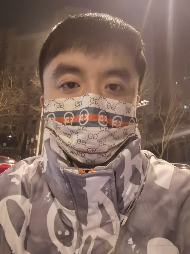 谢文飞个人生活照1