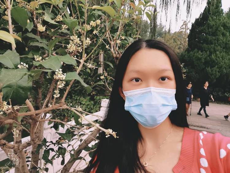 胡艺馨个人生活照1