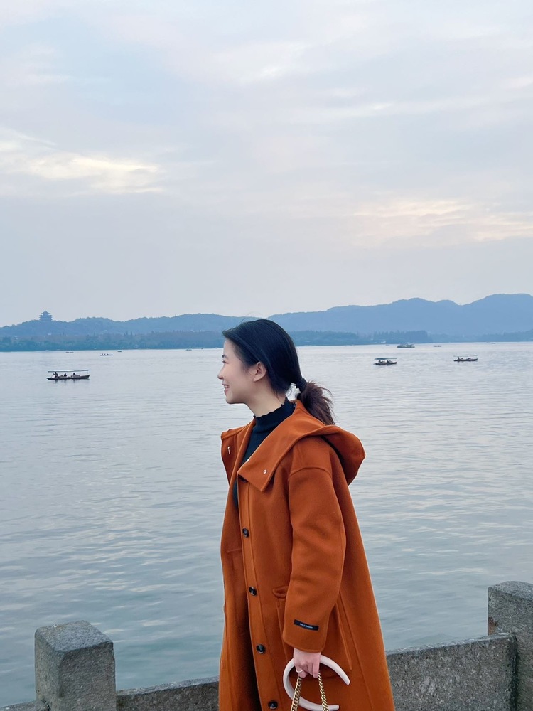 卢航个人生活照3