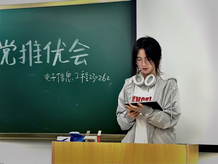 徐则仪个人生活照3