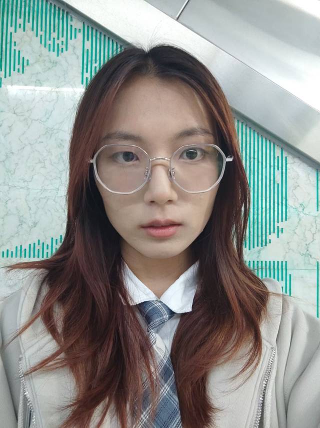 冉诺丹个人生活照1
