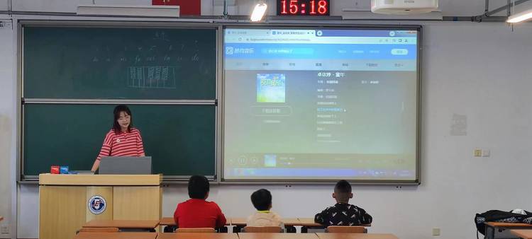 王璐个人生活照1