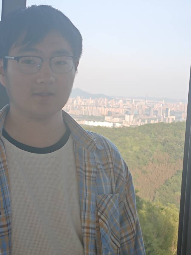 张嘉琛个人生活照1