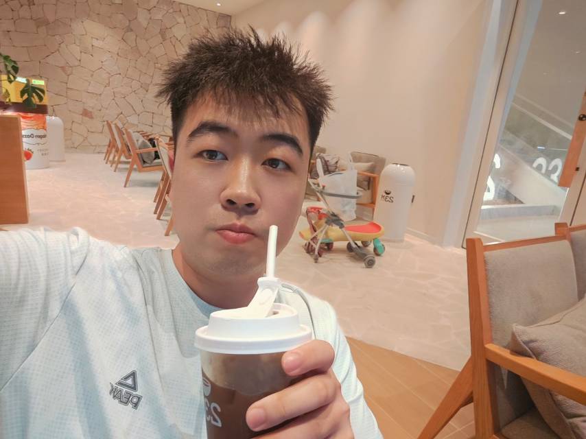 刘梓良个人生活照1