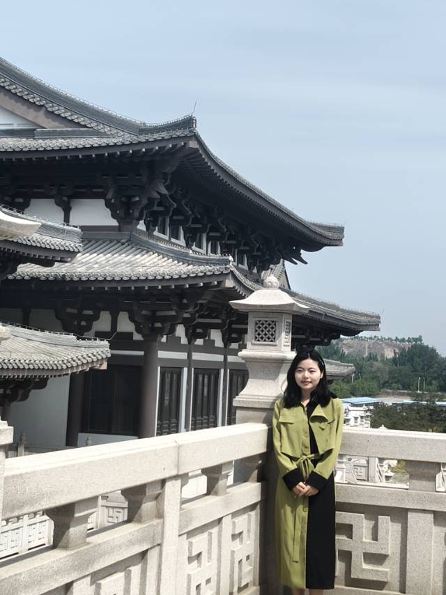 郭芳个人生活照1
