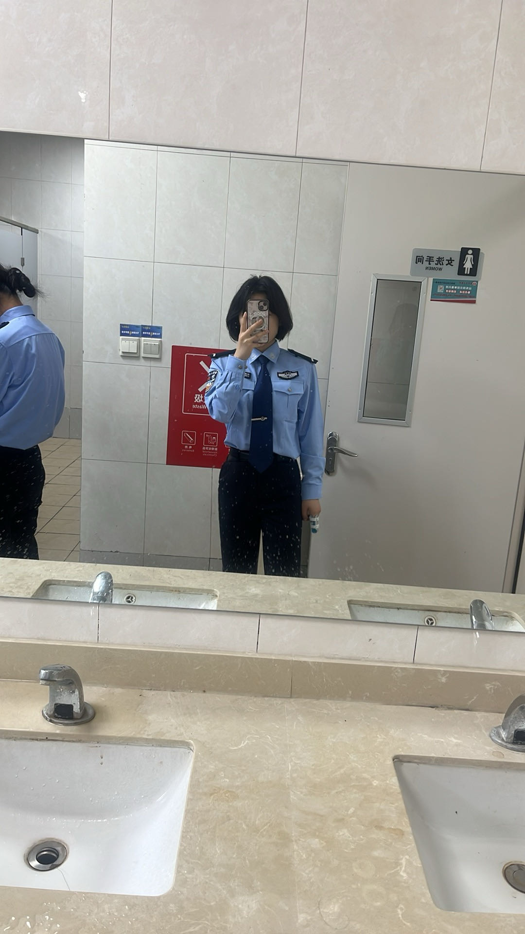 胡竞艺个人生活照2