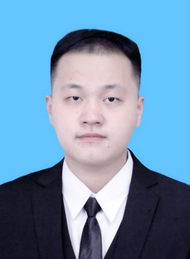 张老师个人生活照1
