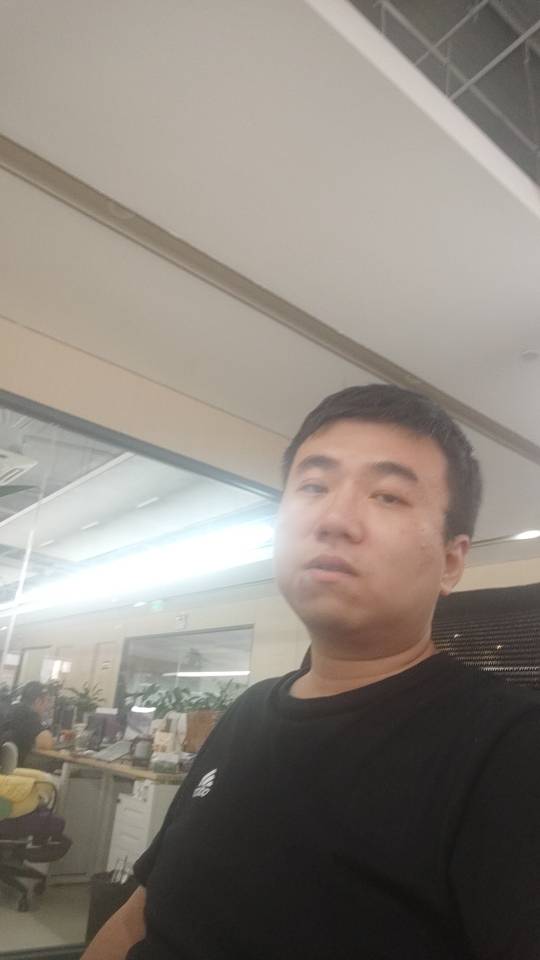 柳洋个人生活照1