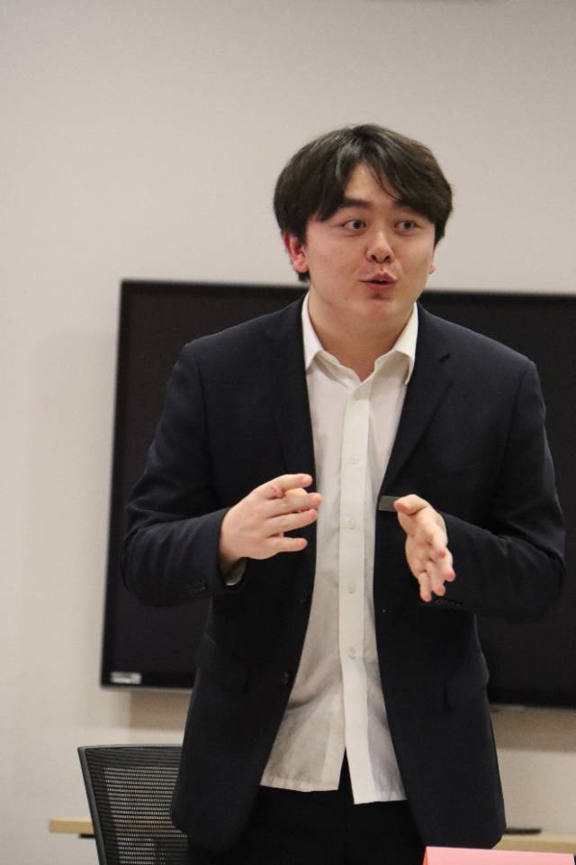 李老师个人生活照3