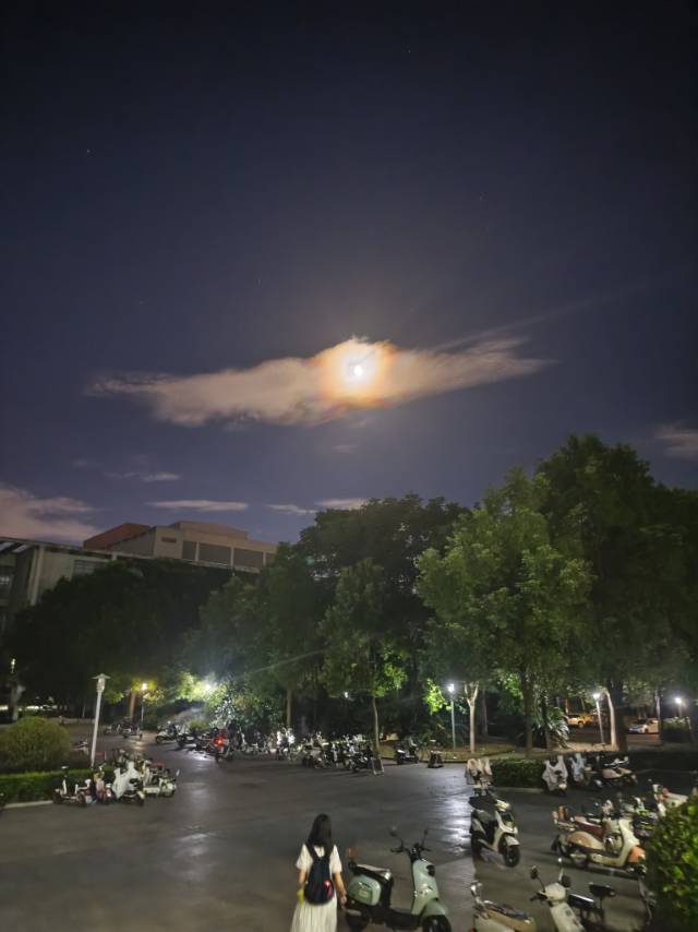 柏鹏翔个人生活照1