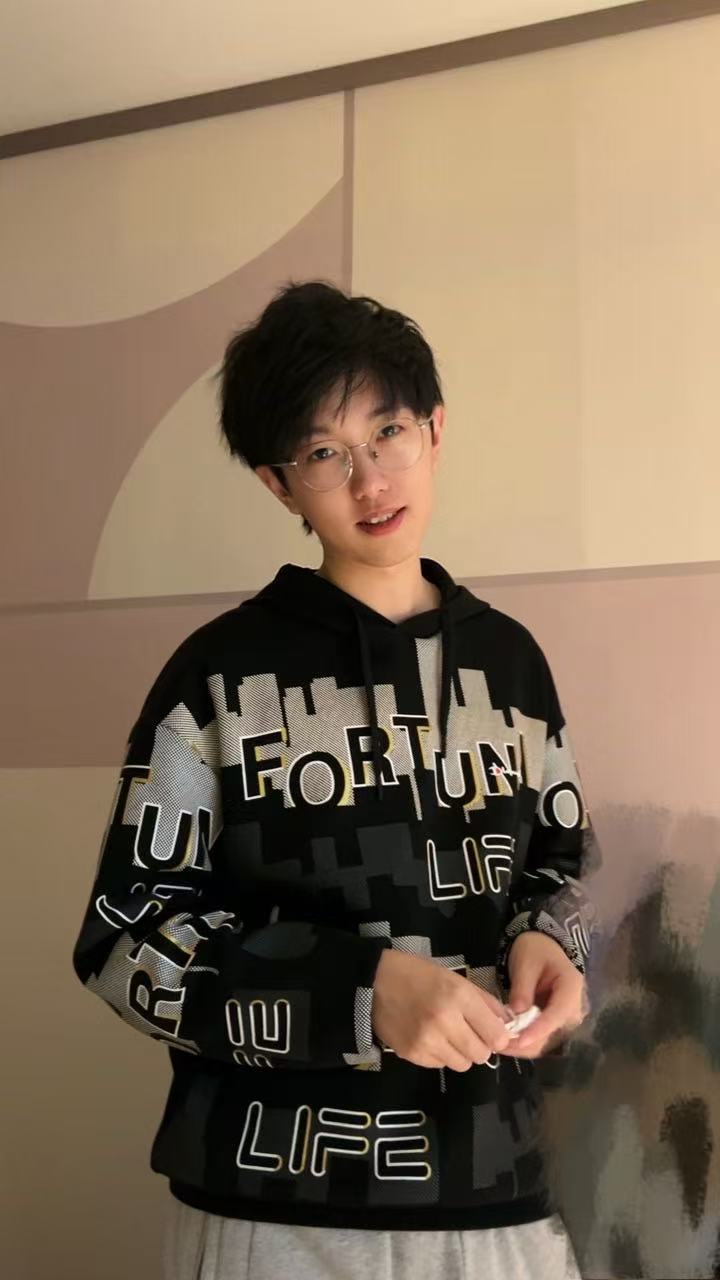 史航个人生活照1