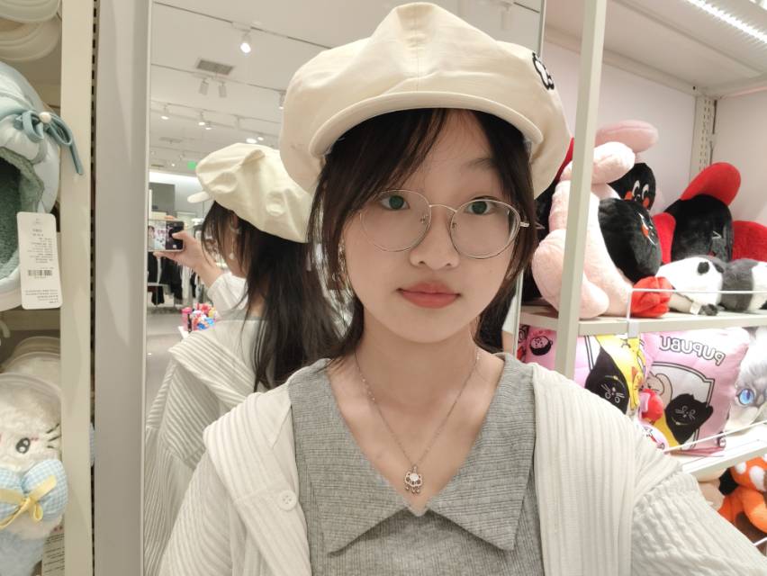 卢子叶个人生活照1