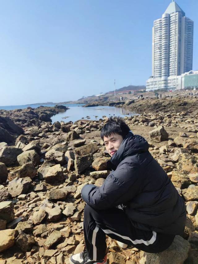 吴钰个人生活照1