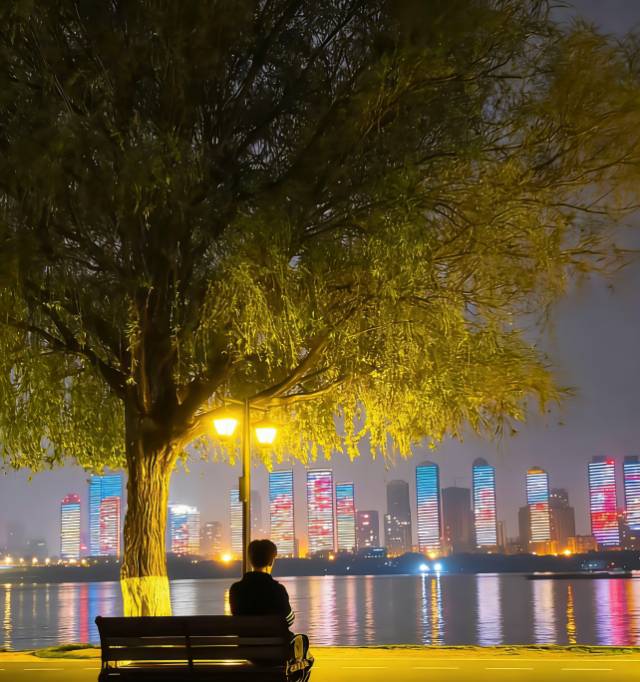 马福进个人生活照1