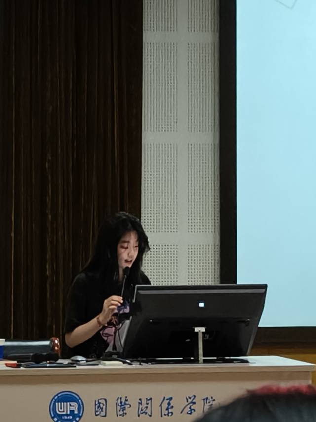 孙佳鸿个人生活照3