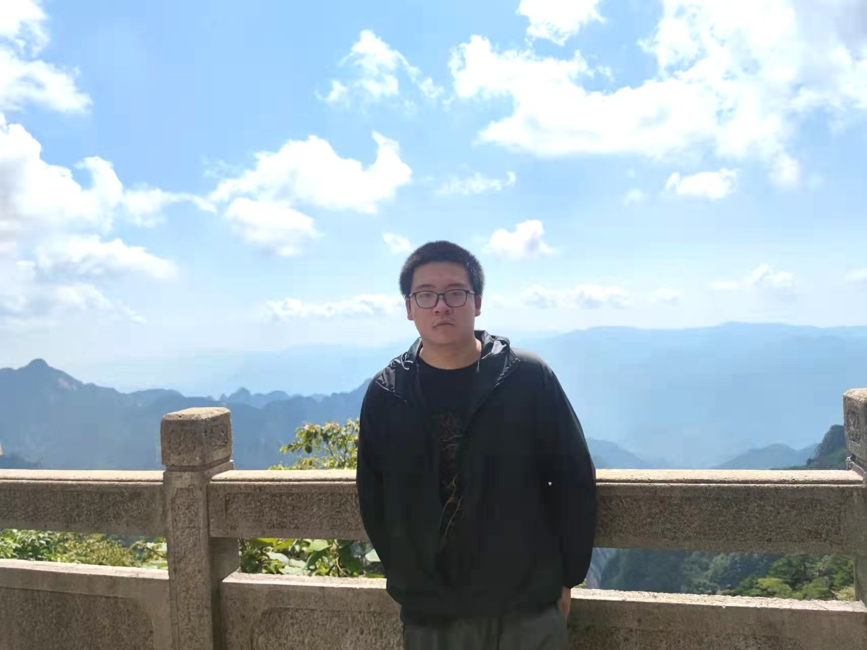 朱子泰头像