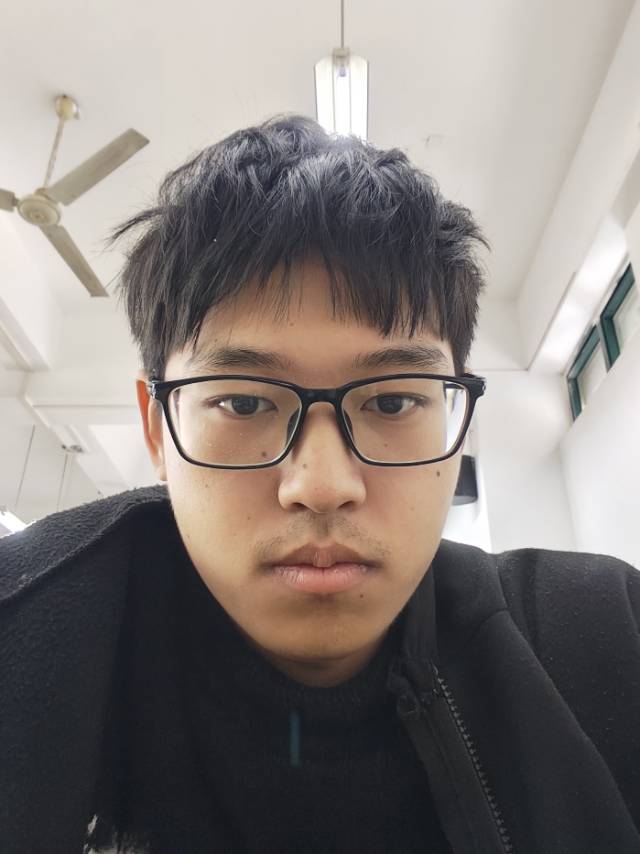 章淦头像