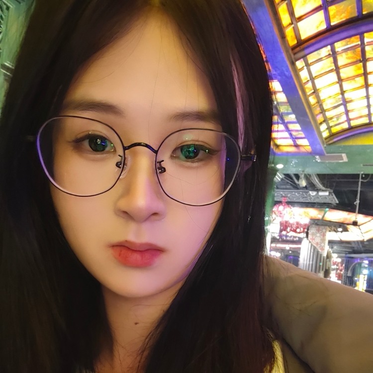 曾润莹