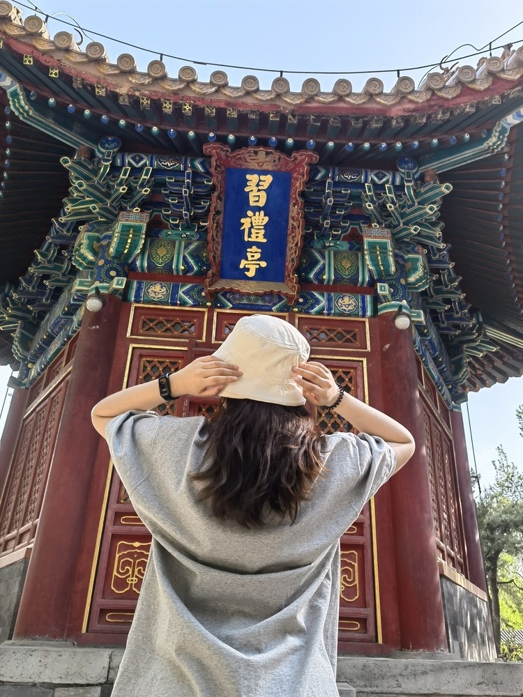 李晶