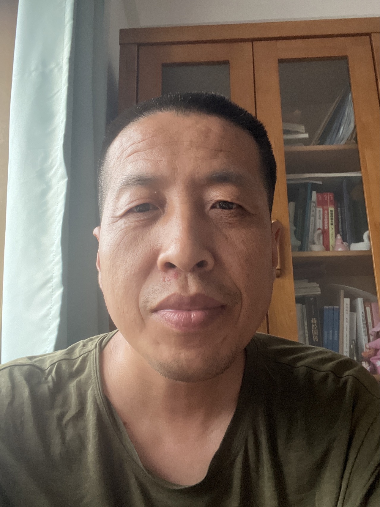 王洪雨的头像